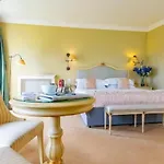 فندق Step House 4*