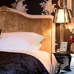 فندق Step House 4*