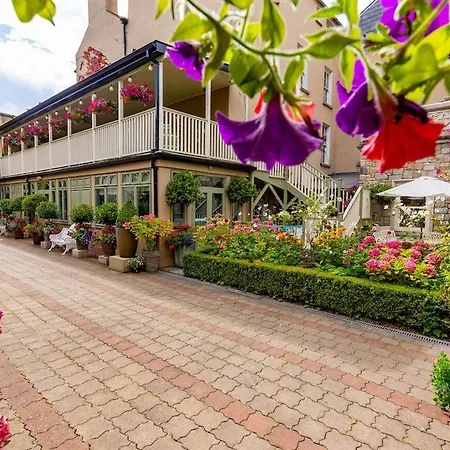 Step House Hotel